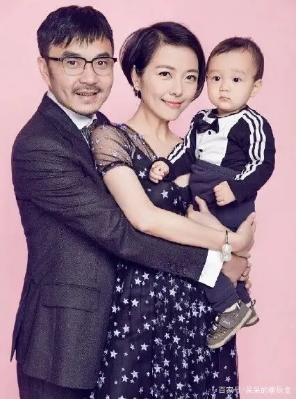 杨乐乐提汪涵多次哽咽:婚姻太复杂,一个人带孩子太累,你怎么看?