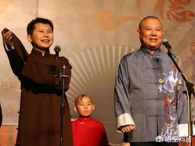 何云伟、李菁在退出德云社后,现在与郭德纲还有互动吗?