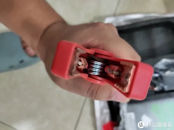 应急启动电源