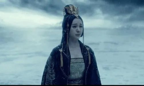 你觉得王子文在电影《晴雅集》中的造型如何?