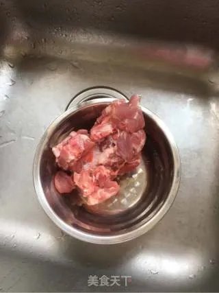 黄豆海带排骨汤