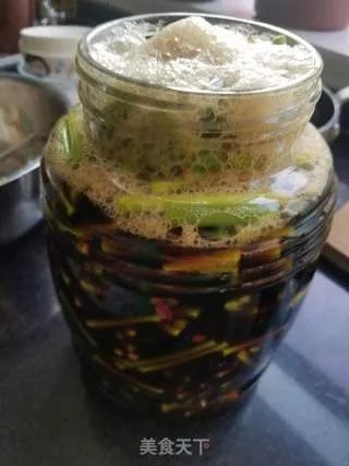 腌糖醋蒜苔