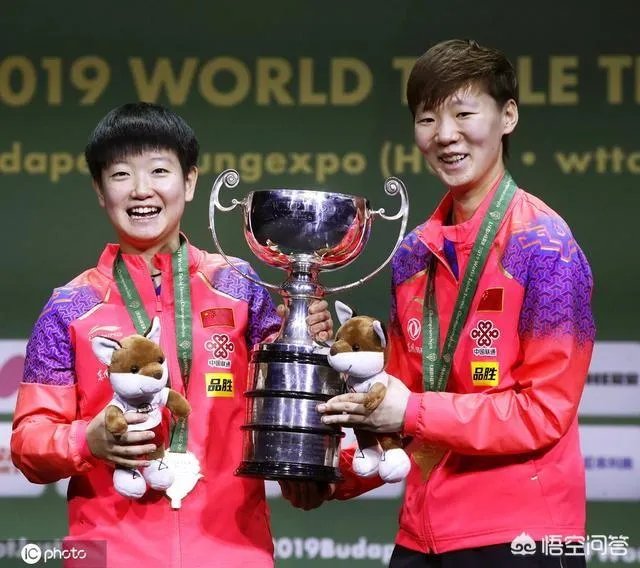 最大赢家!国乒包揽世乒赛五冠,四面红旗升起振奋国人,不懂球的胖子回来了,你怎么看?