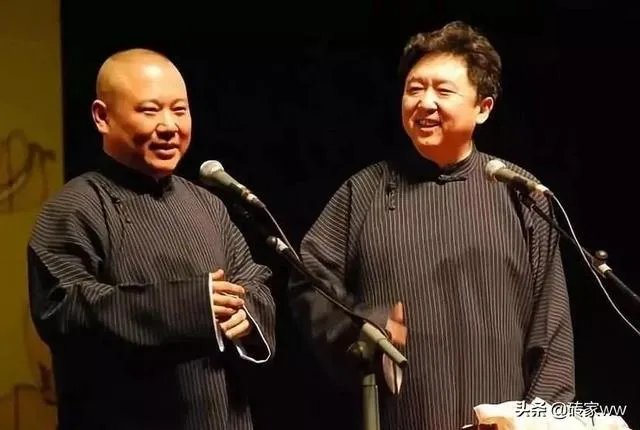 你是从什么时候开始喜欢德云社郭德纲的?因为什么喜欢或者说迷恋上他们的?