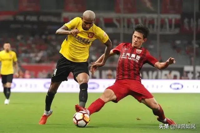 如果中超第28轮上港2:0击败恒大,最终谁会夺冠,为什么?