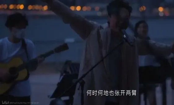 陈奕迅举办线上演唱会,日出和日落演唱会是什么操作?