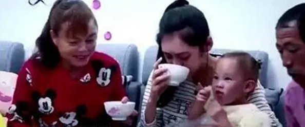 于晓光和秋瓷炫怎么认识的?
