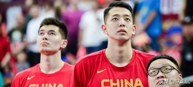 周鹏左脚第五跖骨骨裂,将无缘世界杯!中国男篮锋线上还能依赖谁?