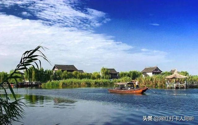 黄山后杭州西湖游客又人满为患,你有什么观点,你怎么看?
