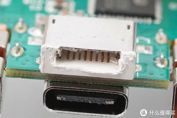 羽博移动电源拆解