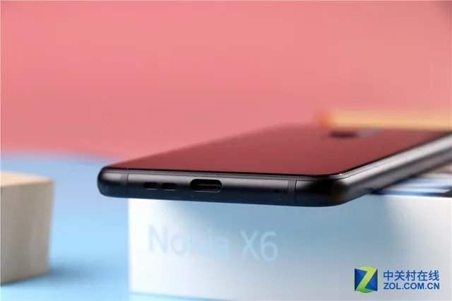 Nokia X6评测 千元刘海屏自带