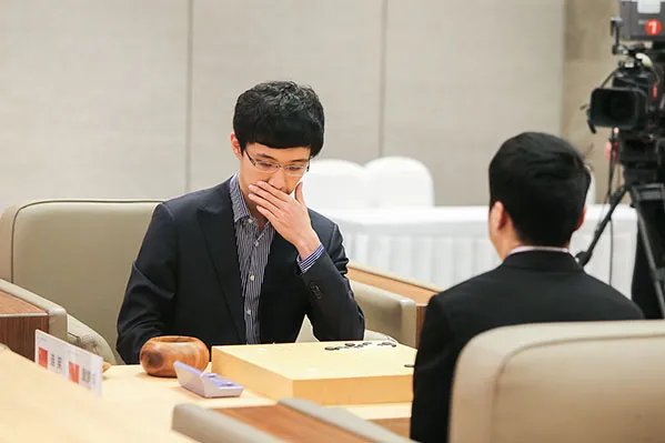 2017腾讯年度棋牌盛典现场图集，当智谋撞上运气！