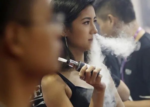 委员建议禁止向未成年人销售电子烟,电子烟的危害都有哪些?