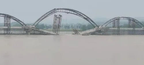 河南宜阳在建景观大桥坍塌，有人员伤亡吗？