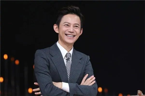 各大卫视主持人的工资差距到底有多大?