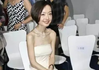 鲁豫否认自己一天只吃三粒米饭,为何娱乐圈明星经常被人造谣?