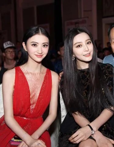 娱乐圈有哪些名副其实的「合影杀手」?