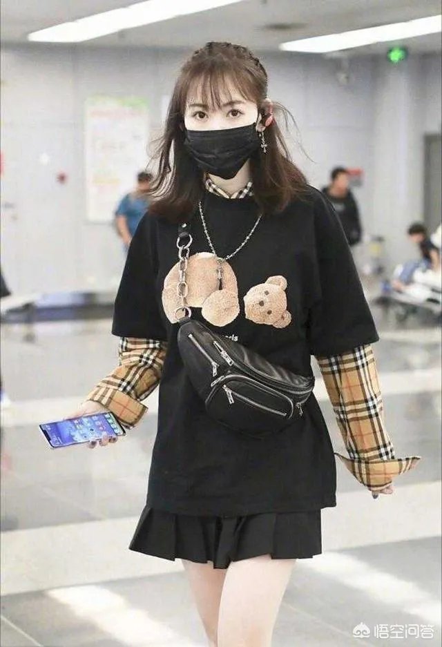 马蓉在机场的私服穿搭好看吗?