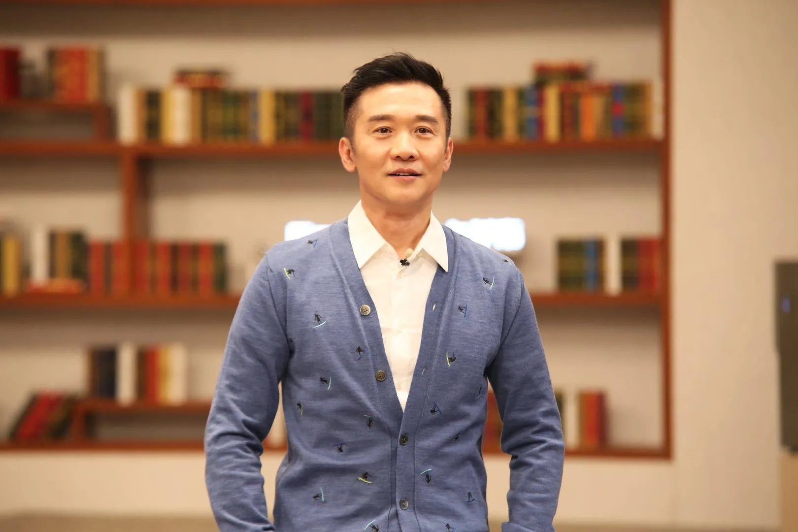 黄志忠与柯蓝恋爱九年之久,柯蓝揭穿黄志忠丑恶嘴脸,为何从不提结婚二字?