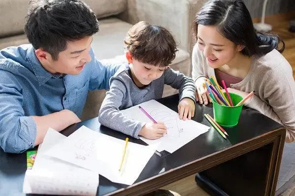 因节后连上7天学,萌娃大哭,这对孩子来说公平吗?