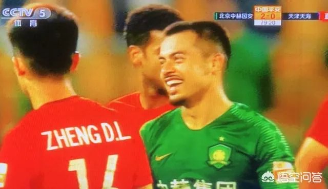 埃尔克森和高拉特以天价年薪“归化”我国，你认为对每逢比赛就“腿软”的国足有作用？