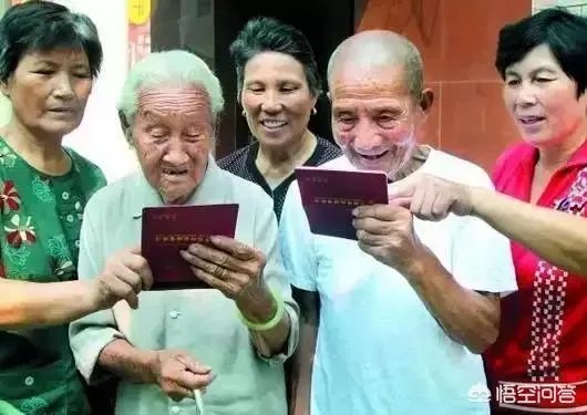 对农村的高龄老人国家有什么津贴补偿或政策?