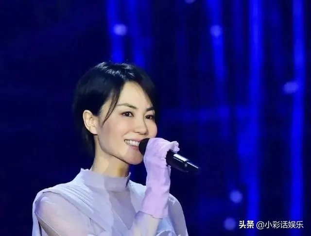 王菲唱的我和我的祖国有炒作的痕迹吗?我没觉得特别出彩啊,感觉这个营销是个高手?