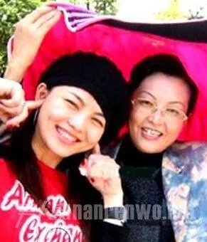从主持人到总裁,你喜欢李湘这种类型的女生吗?