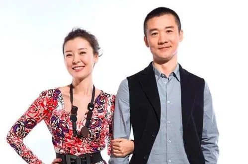 黄志忠与柯蓝恋爱九年之久,柯蓝揭穿黄志忠丑恶嘴脸,为何从不提结婚二字?