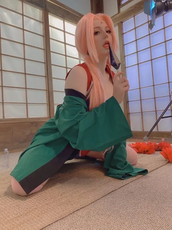 凹凸有致尽显风情！肉感长腿御姐“Grusha”攻略美图！