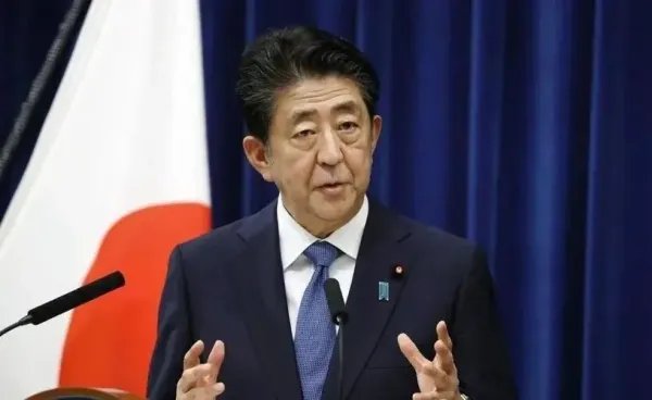 安倍听到枪响曾回头看,为何第一声枪响后,安保人员未能阻止悲剧发生?