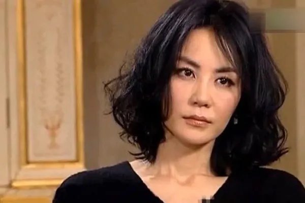 李亚鹏新恋情曝光?前妻欲干涉恋情,新女友怎么霸气回怼的呢?