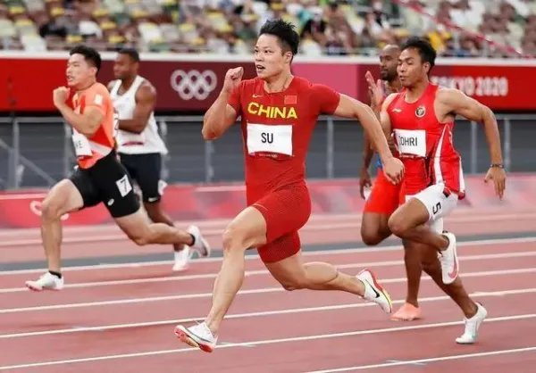 如何看待东京奥运会男子百米决赛，苏炳添9秒98夺得第六名？