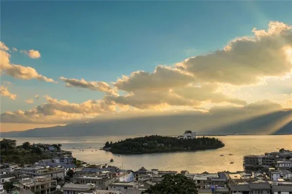 国庆假期国内旅游收入2872亿元,哪些城市的旅游业比较强?