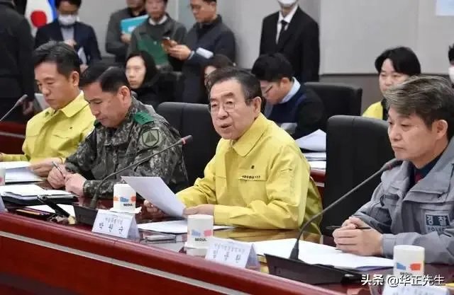 韩国总统文在寅赴大邱,他不怕被感染新冠肺炎吗?
