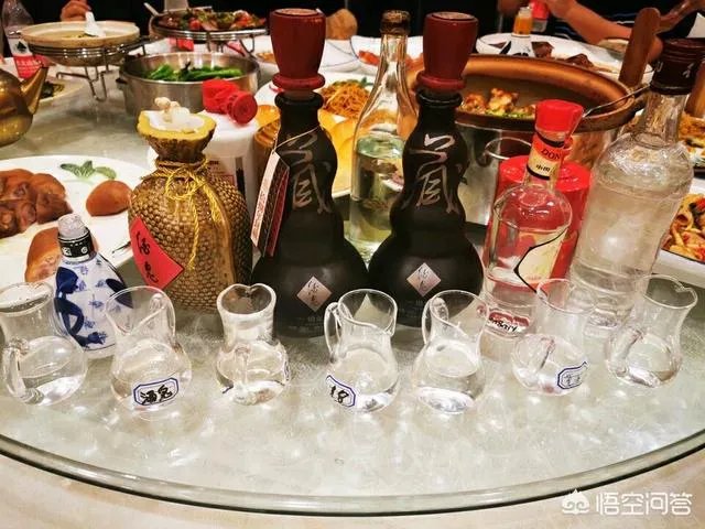 一瓶茅台酒,你认为到底能真正的值多少钱?