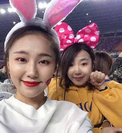 周杰伦演唱会上的小仙女是怎么回事啊?