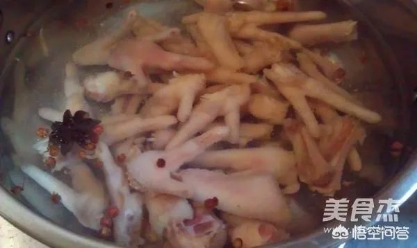 如何制作泡椒凤爪?